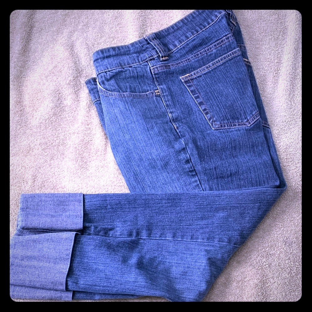 NY & Co Capri